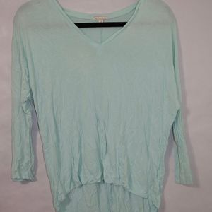 GAP High Low 3/4 Sleeve V-Neck Top